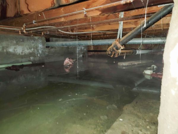 Crawlspace Water Restoration in Saint Paul